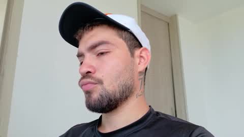 Snapshot of alextwunkk chatting on March 2026 09:00:01 PM Alex online show from March 2026 09:00:01 PM