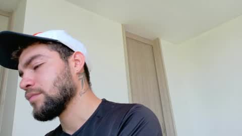 Snapshot of alextwunkk chatting on April 2026 06:16:01 PM Alex online show from April 2026 06:16:01 PM