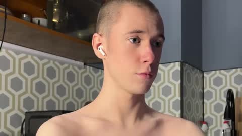 Snapshot of alexwos chatting on December 2024 09:04:02 PM Alex online show from December 2024 09:04:02 PM