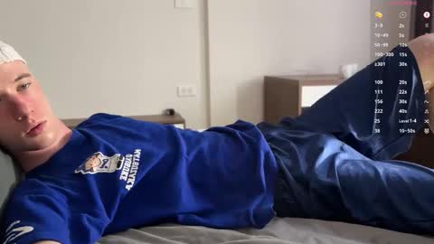 Snapshot of alexwos chatting on September 2025 07:32:02 AM Alex online show from September 2025 07:32:02 AM