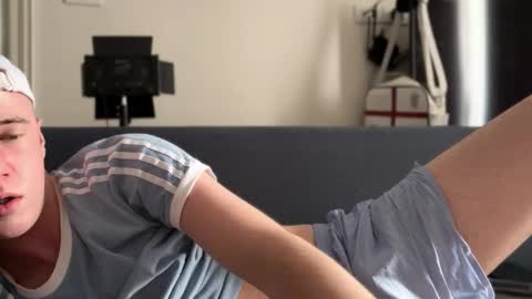 Snapshot of alexwos chatting on October 2025 06:54:01 AM Alex online show from October 2025 06:54:01 AM