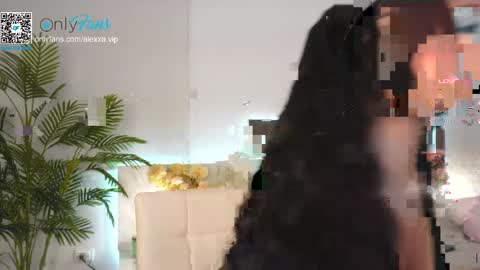 Snapshot of alexxa_dz chatting on April 2026 04:54:01 PM online show from April 2026 04:54:01 PM