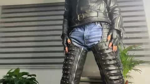 Snapshot of alexxx_savage chatting on April 2026 02:45:02 AM Alexander online show from April 2026 02:45:02 AM