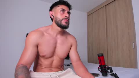 Alex   freelance model  instagram alex b229 online show from February 2025 01:14:02 AM