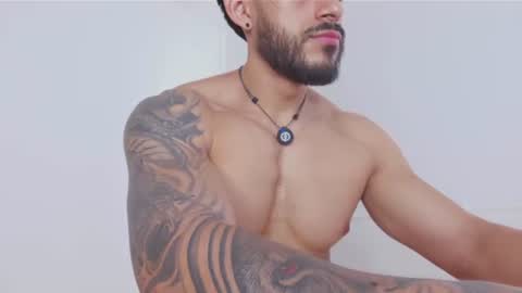 Snapshot of alexxxmachine chatting on July 2026 02:34:02 PM Alex freelance model instagram alex b229 online show from July 2026 02:34:02 PM