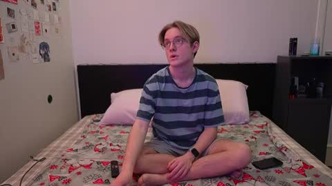 Snapshot of alexycutie chatting on February 2026 01:08:02 PM Alexycutie online show from February 2026 01:08:02 PM