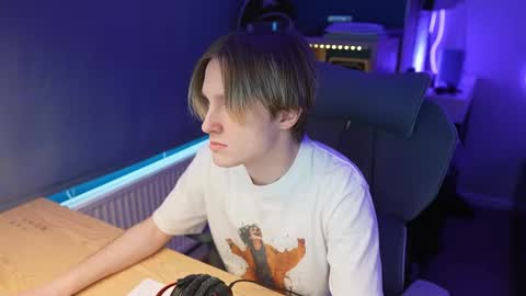 Snapshot of alexycutie chatting on March 2026 11:43:02 AM Alexycutie online show from March 2026 11:43:02 AM