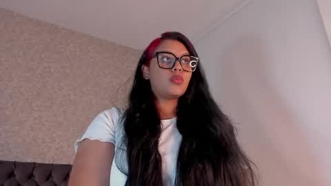 aleya_black online show from April 2026 03:23:02 AM