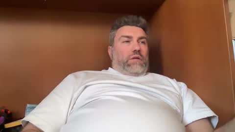 Snapshot of alfali chatting on April 2026 02:14:02 PM alfali online show from April 2026 02:14:02 PM