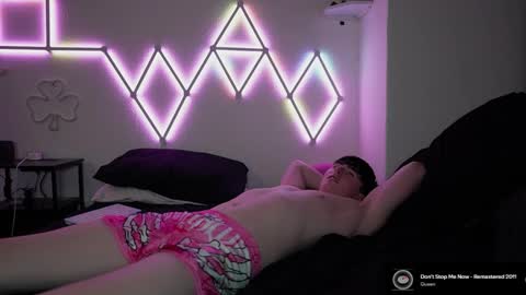 Snapshot of alfiegreenxxx chatting on April 2026 10:10:01 PM Alfie Green online show from April 2026 10:10:01 PM