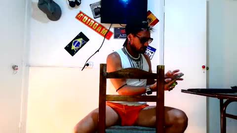 Snapshot of alfredopantuso chatting on April 2026 01:14:01 AM alfredopantuso online show from April 2026 01:14:01 AM