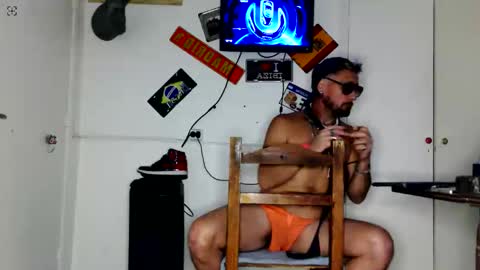 Snapshot of alfredopantuso chatting on April 2026 07:14:01 AM alfredopantuso online show from April 2026 07:14:01 AM