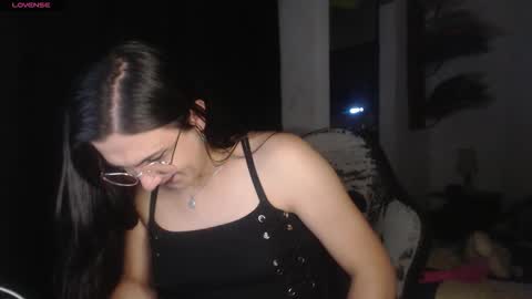Snapshot of alguien_mas01 chatting on February 2026 03:47:01 AM cami online show from February 2026 03:47:01 AM