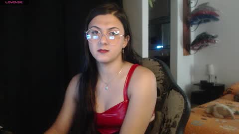 Snapshot of alguien_mas01 chatting on March 2026 05:36:01 AM cami online show from March 2026 05:36:01 AM