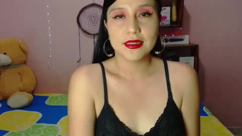 alixia online show from April 2026 09:45:01 PM