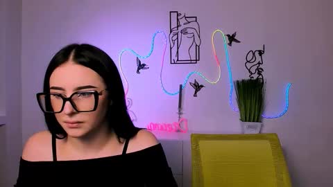 alia skay online show from December 2025 07:21:01 PM