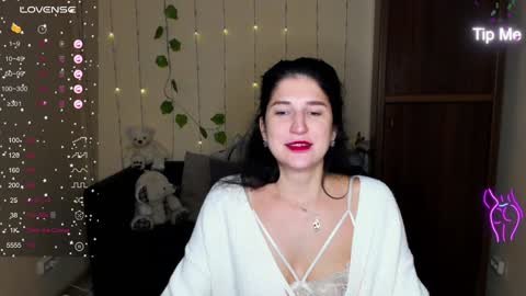 Snapshot of alianna_solo_kiss chatting on January 2025 06:33:01 AM Alianna online show from January 2025 06:33:01 AM