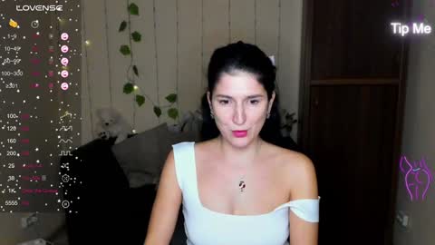 Snapshot of alianna_solo_kiss chatting on January 2025 12:26:02 PM Alianna online show from January 2025 12:26:02 PM