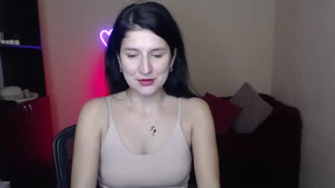 Snapshot of alianna_solo_kiss chatting on February 2025 12:24:02 PM Alianna online show from February 2025 12:24:02 PM