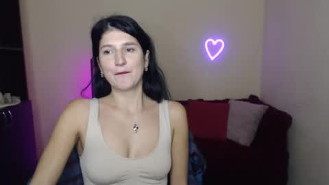 Snapshot of alianna_solo_kiss chatting on February 2025 09:53:02 AM Alianna online show from February 2025 09:53:02 AM