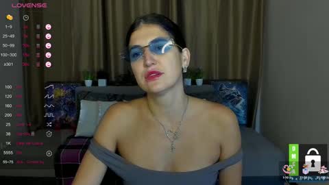 Snapshot of alianna_solo_kiss chatting on September 2025 05:32:01 AM Alianna online show from September 2025 05:32:01 AM