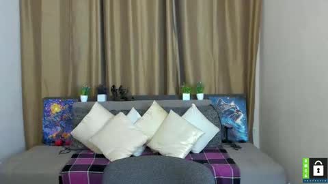 Snapshot of alianna_solo_kiss chatting on November 2025 06:35:01 AM Alianna online show from November 2025 06:35:01 AM