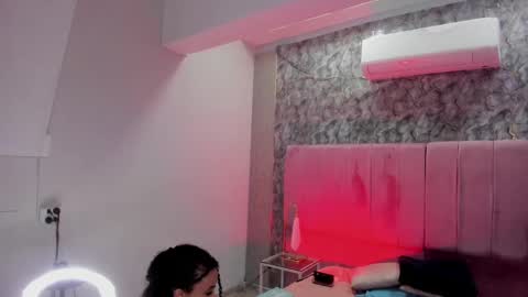 Snapshot of aliccecooper chatting on April 2026 06:10:01 PM alicia online show from April 2026 06:10:01 PM