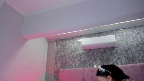alicia online show from July 2026 03:03:02 PM
