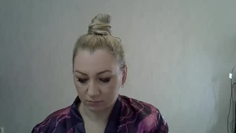 Snapshot of alice175 chatting on April 2026 09:25:01 AM alice175 online show from April 2026 09:25:01 AM