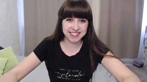 alice_59 online show from October 2025 01:07:01 PM