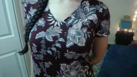 Snapshot of alice_asks chatting on November 2025 02:10:02 AM Alice Asks online show from November 2025 02:10:02 AM