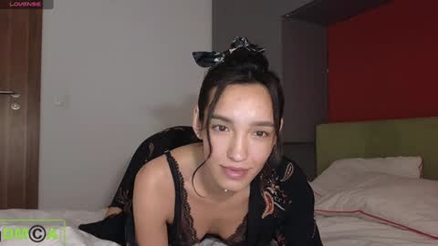 Snapshot of alice_bane chatting on January 2025 03:45:01 PM A R Y A  T I A online show from January 2025 03:45:01 PM