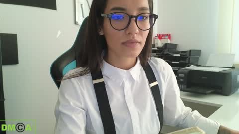 Snapshot of alice_bane chatting on January 2025 02:14:02 PM A R Y A  T I A online show from January 2025 02:14:02 PM