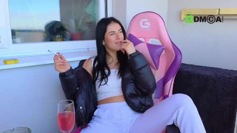 Snapshot of alice_bane chatting on January 2025 10:56:01 AM A R Y A  T I A online show from January 2025 10:56:01 AM