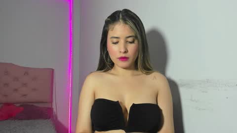 alice_cespedes online show from February 2025 09:35:02 PM