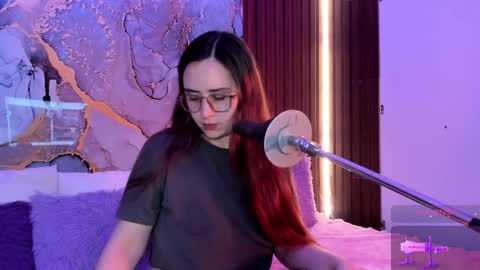 Snapshot of alice_cute77 chatting on November 2025 11:58:01 PM Mey online show from November 2025 11:58:01 PM