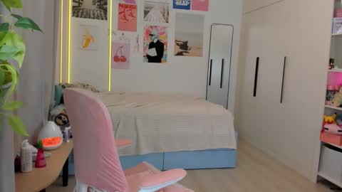 Snapshot of alice_forfun chatting on March 2026 03:12:01 AM Alichery online show from March 2026 03:12:01 AM