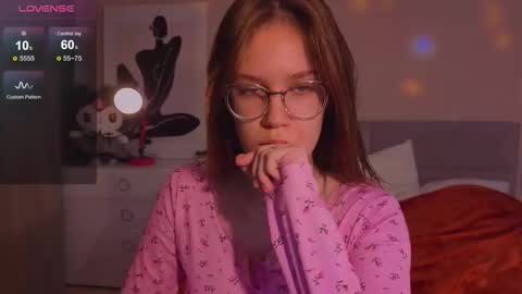 Alice online show from October 2025 04:45:01 AM