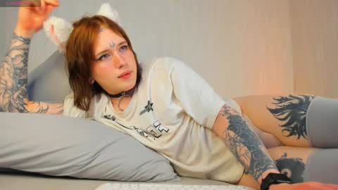 Snapshot of alice_moonshard chatting on April 2026 12:19:02 PM Alice online show from April 2026 12:19:02 PM