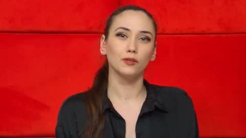 Snapshot of alice_munro chatting on January 2025 05:08:01 AM AliceMunro online show from January 2025 05:08:01 AM