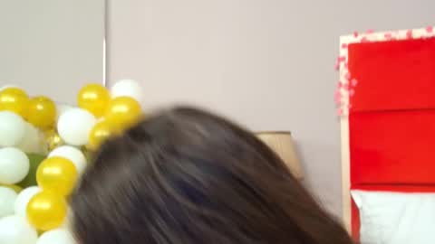 Snapshot of alice_munro chatting on February 2025 10:04:02 PM AliceMunro online show from February 2025 10:04:02 PM