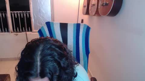 Alicia Aldara online show from October 2025 05:07:01 AM