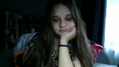 Cristal online show from October 2025 06:13:02 AM