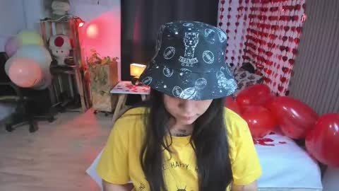 Alice online show from February 2025 12:01:02 PM