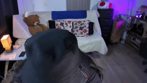 Alice online show from February 2025 05:42:01 PM