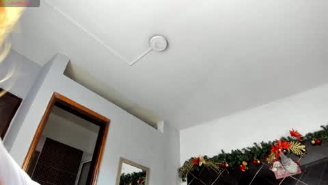 Alice thompsonx online show from December 2024 12:03:01 PM