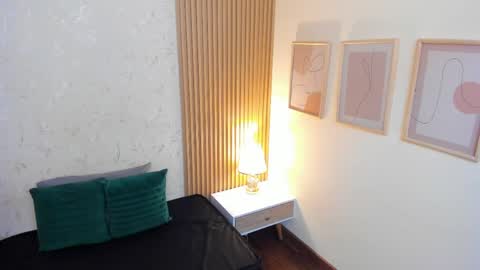 Alice and Asia online show from April 2026 01:08:02 PM