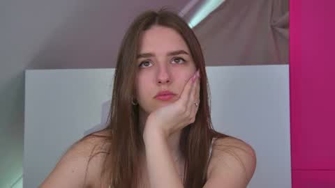 Snapshot of aliceatkin chatting on July 2026 06:18:01 AM Alice online show from July 2026 06:18:01 AM