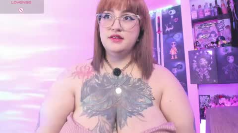 Snapshot of alicebrinck chatting on April 2026 12:11:02 AM Alice Brinck online show from April 2026 12:11:02 AM