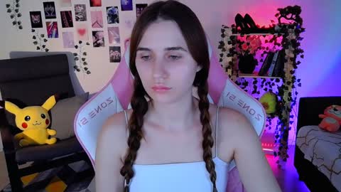 Snapshot of alicecharmy chatting on December 2024 02:33:01 PM alicecharmy online show from December 2024 02:33:01 PM